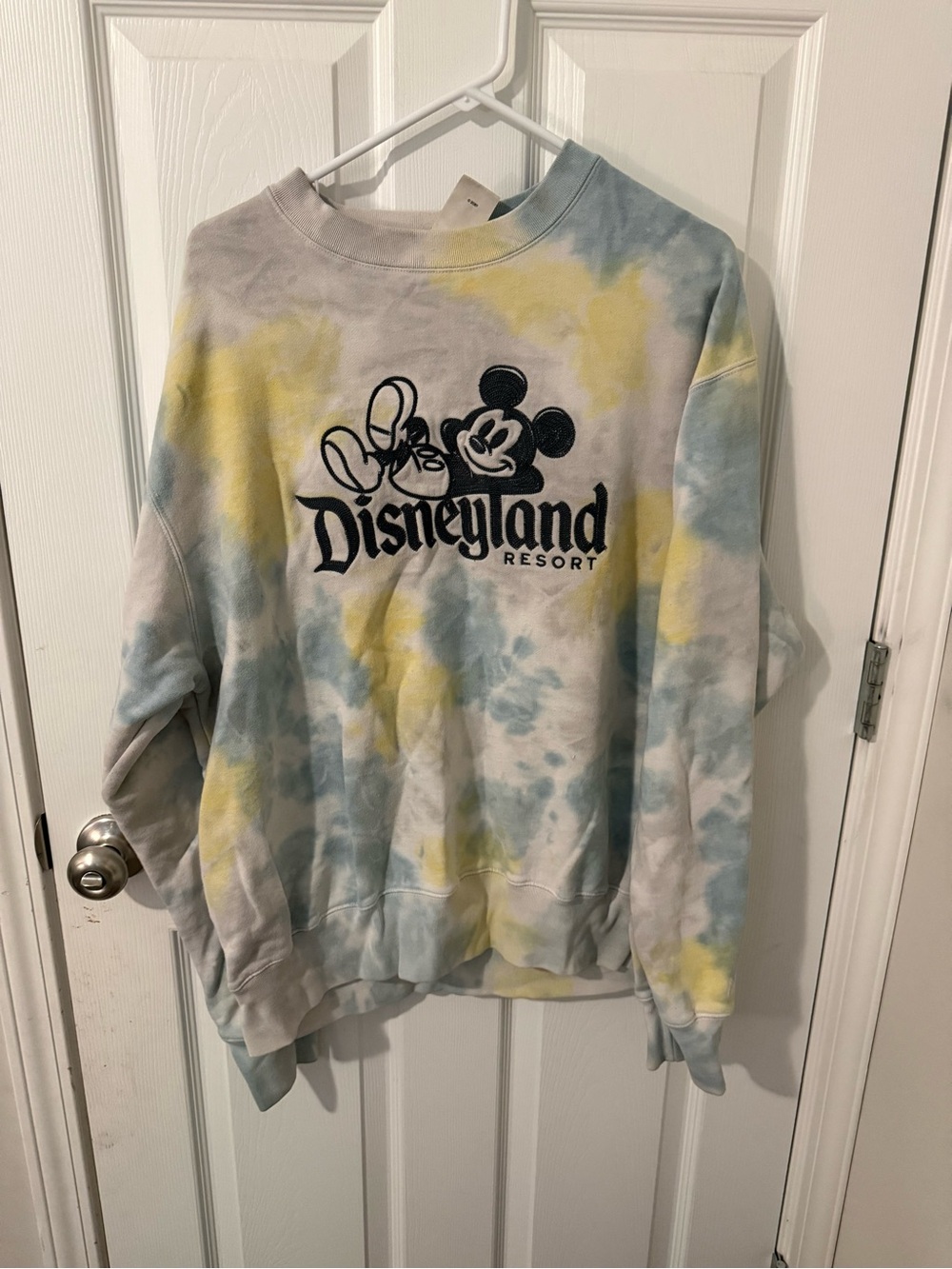 Disney Land Cream Tie Dye Vintage Sweatshirt size L